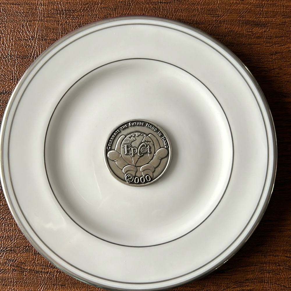 Walt Disney World and Epcot year 2000 commemorative coin